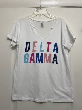 NWOT Delta Gamma White Graphic Tee - Multicolor Lettering